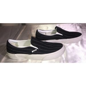 Vans Off the Wall Unisex Slip on Blue Striped Shoes Mens Size 5 Womens Size 6.5